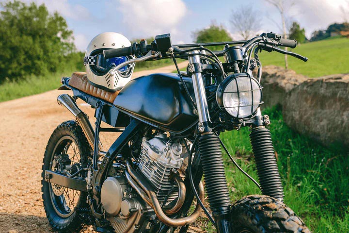 moto trail scrambler casque vintage