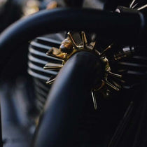Colliers echappement Triumph Motone Custom en edition limitee. Blackpines.fr