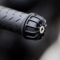 Embouts guidon moto Motone Customs Gemini. Blackpines.fr