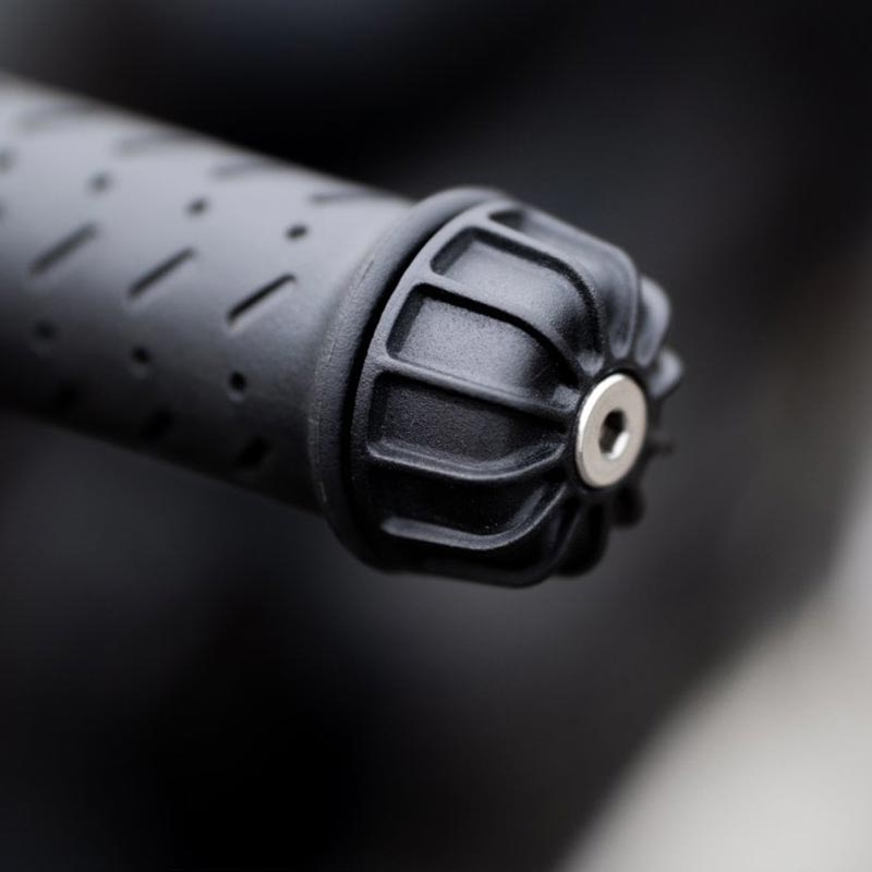 Embouts guidon moto Motone Customs Gemini. Blackpines.fr