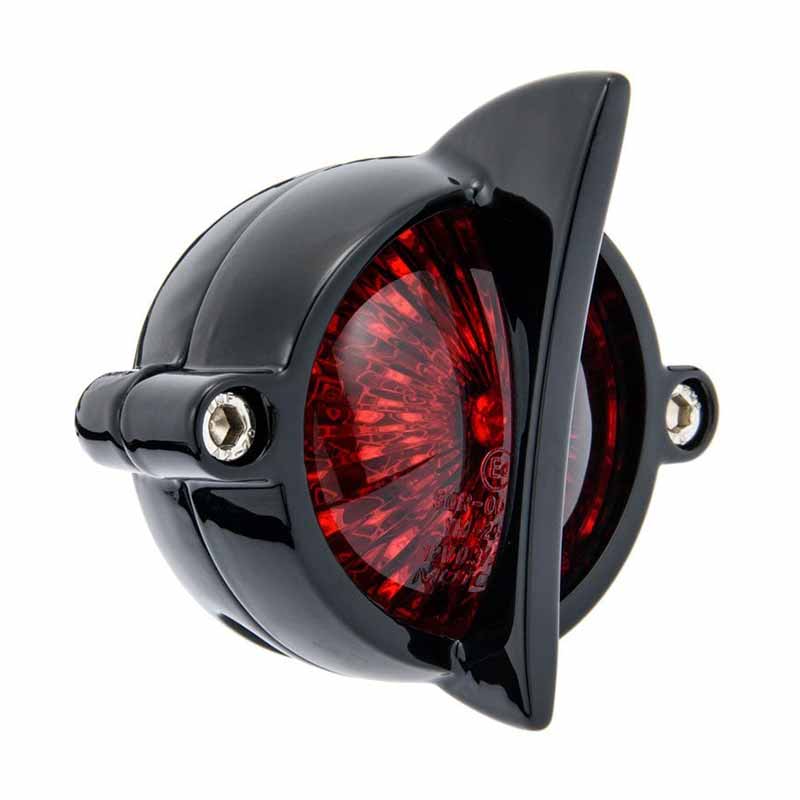 Feu arriere homologue CUDA noir Motone Customs. Blackpines.fr