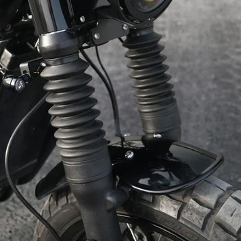 Garde-boue avant vintage style Café racer Bonvent Motorbikes pour Triumph Street et Bonneville.