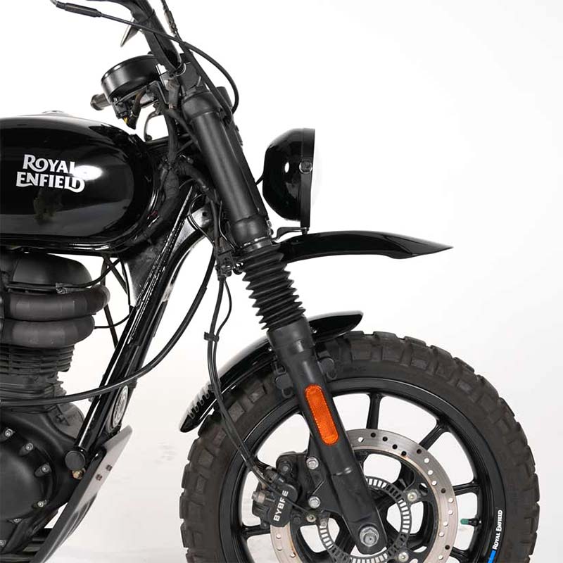 Garde-boue avant haut scrambler et garde-boue-court Bonvent sur Royal Enfield Hunter 350.