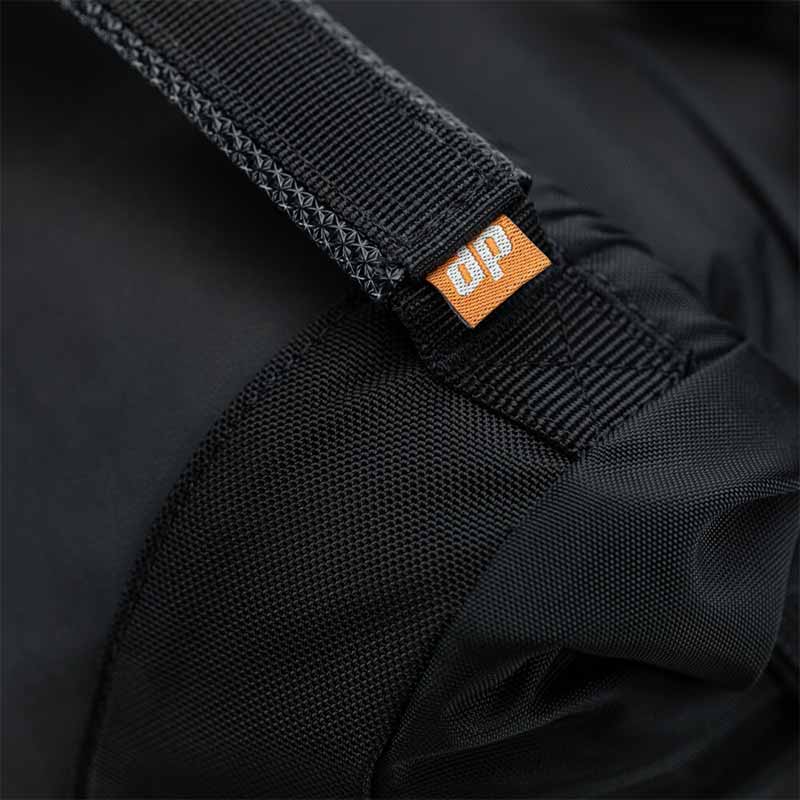 Sac à dos moto étanche Kriega R16 noir.