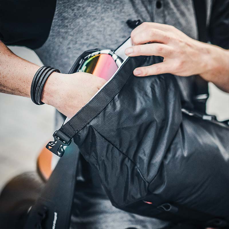 Sac messager étanche 8 litres Kriega SLING.