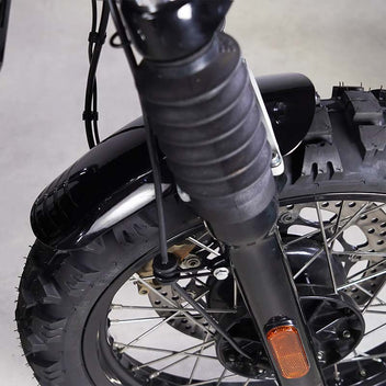 Mini garde boue avant noir Bonvent Motorbikes. Blackpines.fr