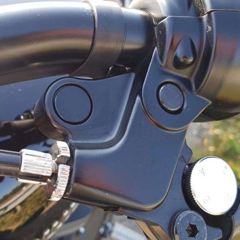 Bouchons remplissage retroviseurs moto ots018 Motone Customs. Blackpines.fr