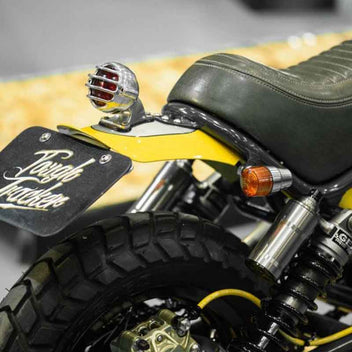 Feu arriere moto LED LECTER Motone Customs. Blackpines.fr
