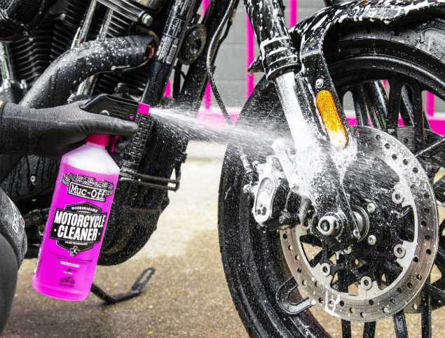 Nettoyant Moto en spray 1L | MUC-OFF - blackpines.fr