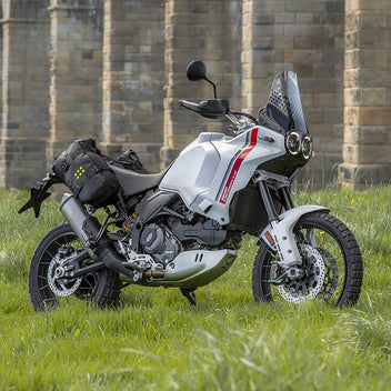 Harnais de selle OS-BASE Kriega pour Ducati Desert-X.