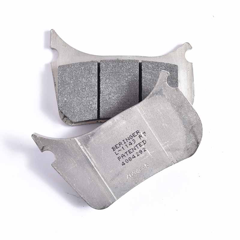 Plaquettes de frein moto Endurance 4 pistons Beringer 1143RT. Blackpines.fr
