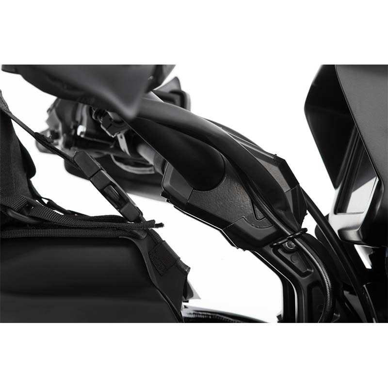 Rehausse et deport guidon Ergo+ Wunderlich pour Pan America 1250. Blackpines.fr