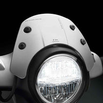 Saute-vent Rizoma ZVP010A pour Vespa GTS et GTS Super. Blackpines.fr
