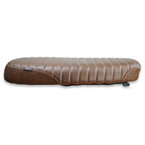 Selle scrambler Classic marron pour Royal Enfield Bonvent Motorbikes. Blackpines.fr