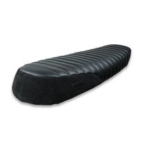 Selle scrambler Classic noire daim pour Royal Enfield Bonvent Motorbikes. Blackpines.fr