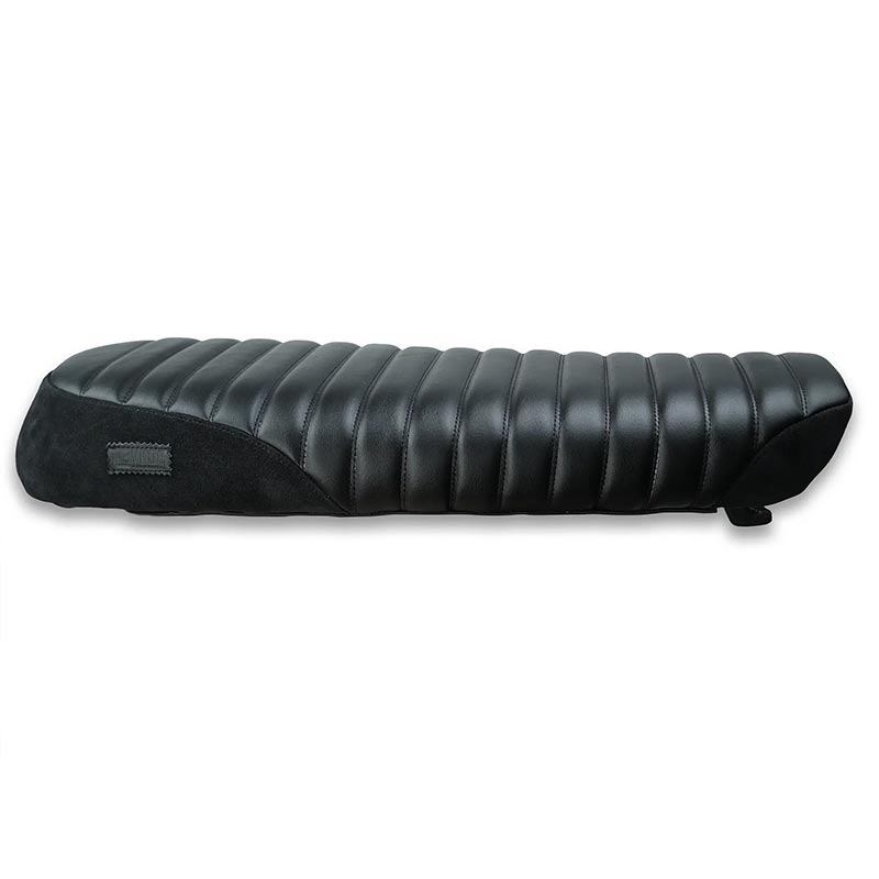 Selle scrambler Classic noire daim pour Royal Enfield Bonvent Motorbikes. Blackpines.fr