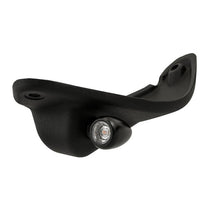 Support feu arriere sous selle noir Motone Customs Lamprey pour Triumph Bobber. Blackpines.fr