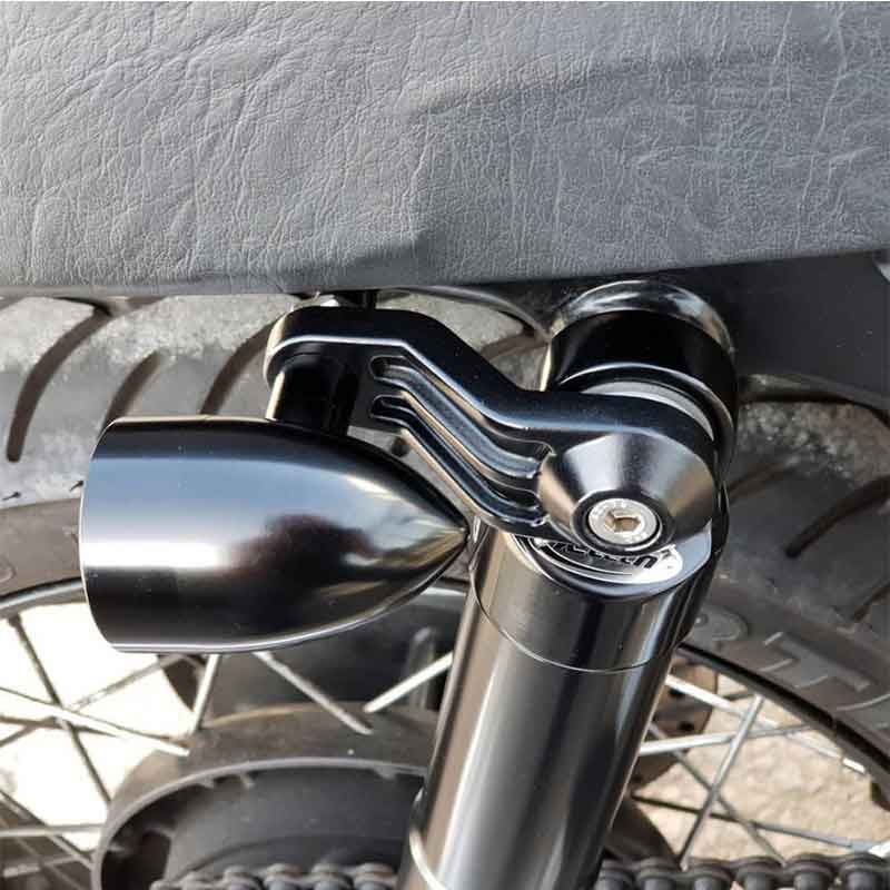 Supports clignotants noirs pour amortisseurs arriere Triline Motone Custom. Blackpines.fr