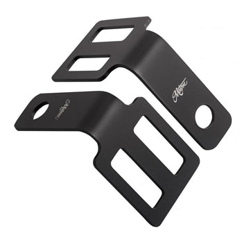 Supports de clignotants noirs montage sous selle Motone pour Triumph 2001-2015. Blackpines.fr