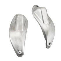 Support feu arriere sous selle brosse Motone Lamprey pour Triumph Bobber. Blackpines.fr