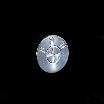 Badge Ex-Motorcycle de capot de selle diamant alu pour BMW R NineT. Blackpines.fr