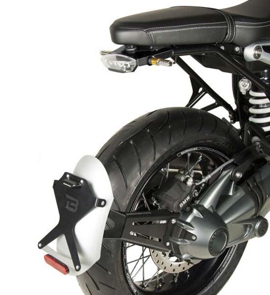 Support de plaque argent Side Classic Barracuda pour BMW R nineT. Blackpines.fr