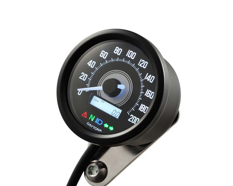 Compteur vitesse 200 km/h Daytona Velona60. Blackpines.fr 