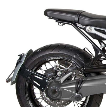 Support de plaque argent Side Classic Barracuda pour BMW R nineT. Blackpines.fr