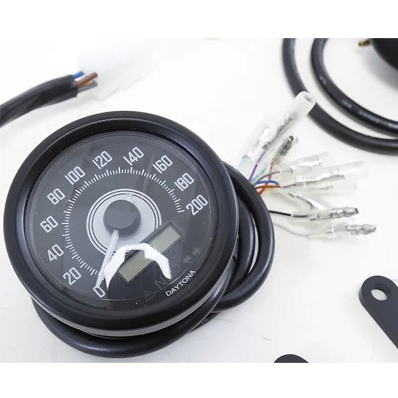 Kit Hedgehog compteur vitesse moto complet Daytona. Blackpines.fr