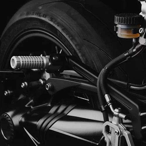 Kit de supports de repose-pieds passager pour BMW R nineT. Blackpines.fr